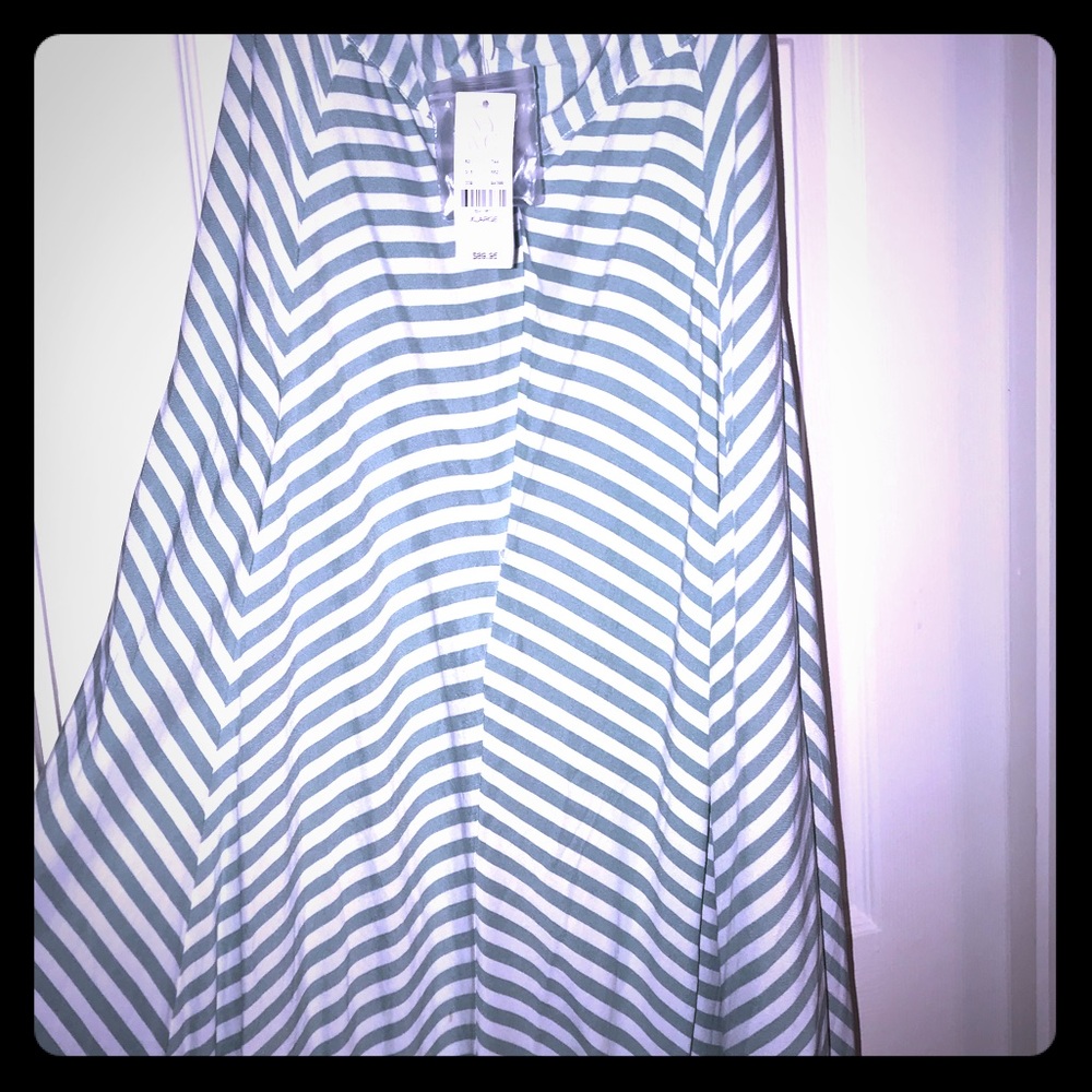 👗 Long Dress